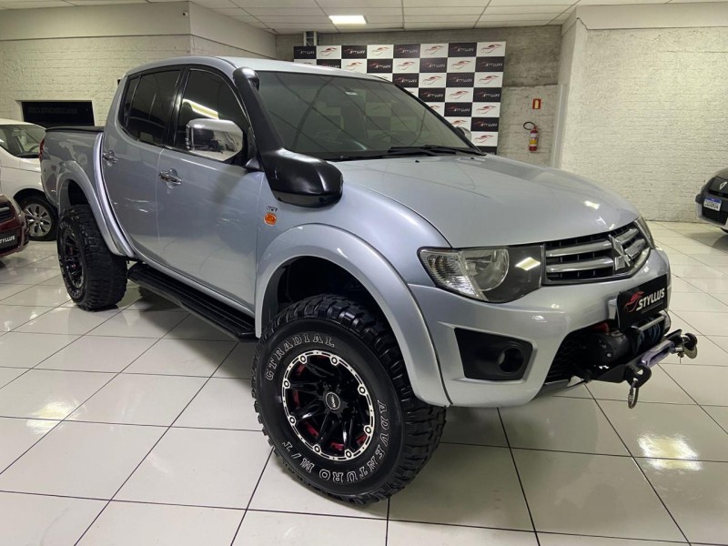 L200 TRITON 2.4 16V TURBO DIESEL SPORT HPE CD 4P 4X4 AUTOMÁTICO - 2012 - ESTâNCIA VELHA