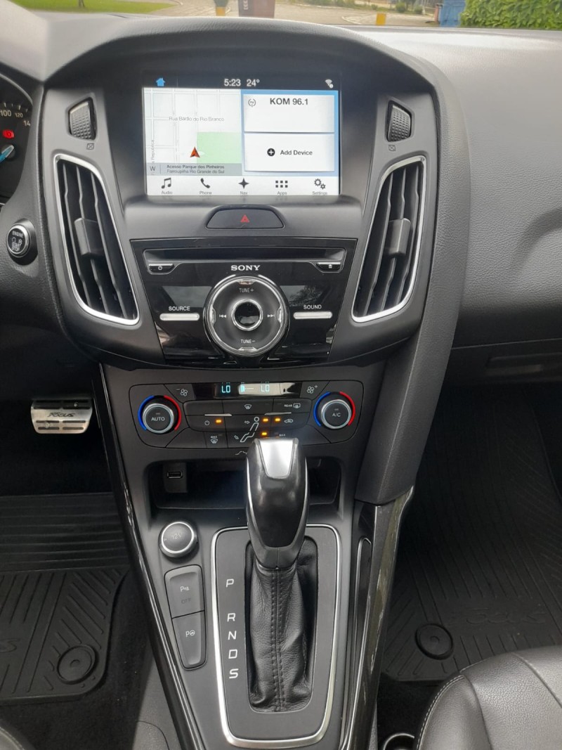 FOCUS 2.0 TITANIUM PLUS HATCH 16V FLEX 4P AUTO - 2017 - FARROUPILHA