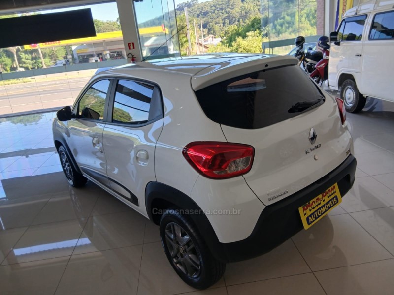 KWID 1.0 12V SCE FLEX INTENSE MANUAL - 2020 - NOVA PETRóPOLIS