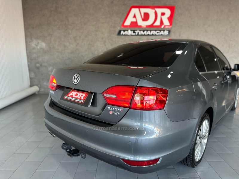 JETTA 2.0 TSI DSG HIGHLINE 200CV GASOLINA 4P AUTOMÁTICO - 2011 - CAXIAS DO SUL