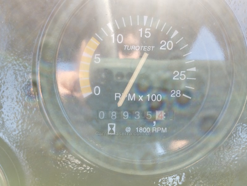 TRATOR 275  - 2002 - GUAPORé