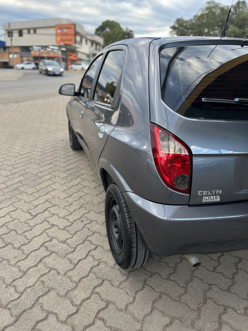 CELTA 1.0 MPFI SPIRIT 8V FLEX 4P MANUAL - 2012 - CAXIAS DO SUL
