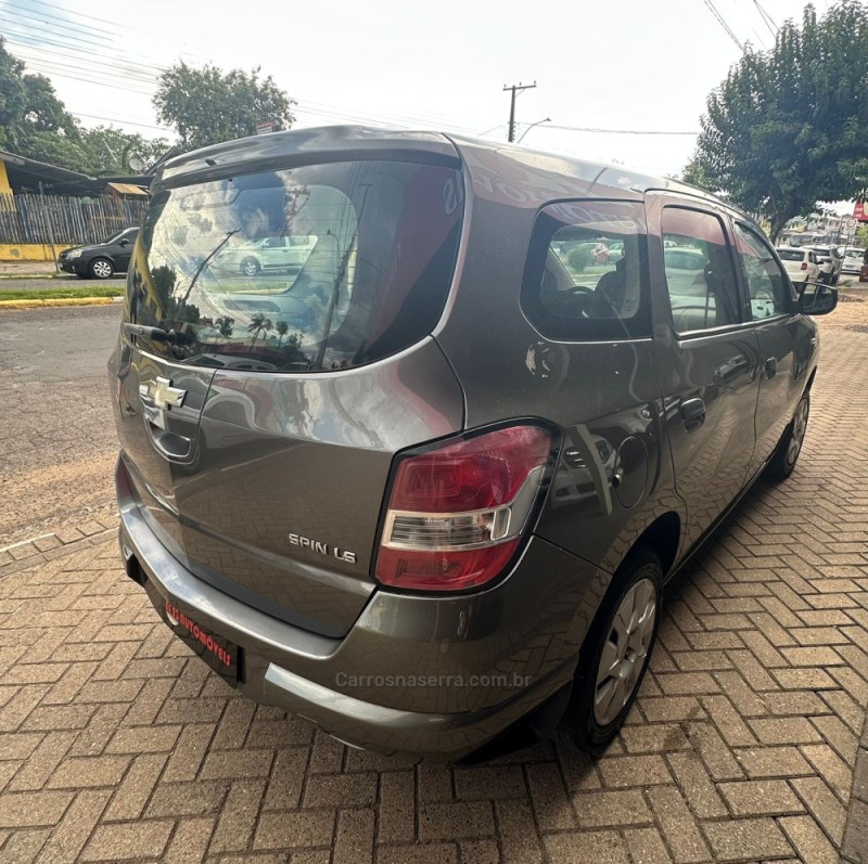 SPIN 1.8 LS 8V FLEX 4P MANUAL - 2013 - PAROBé