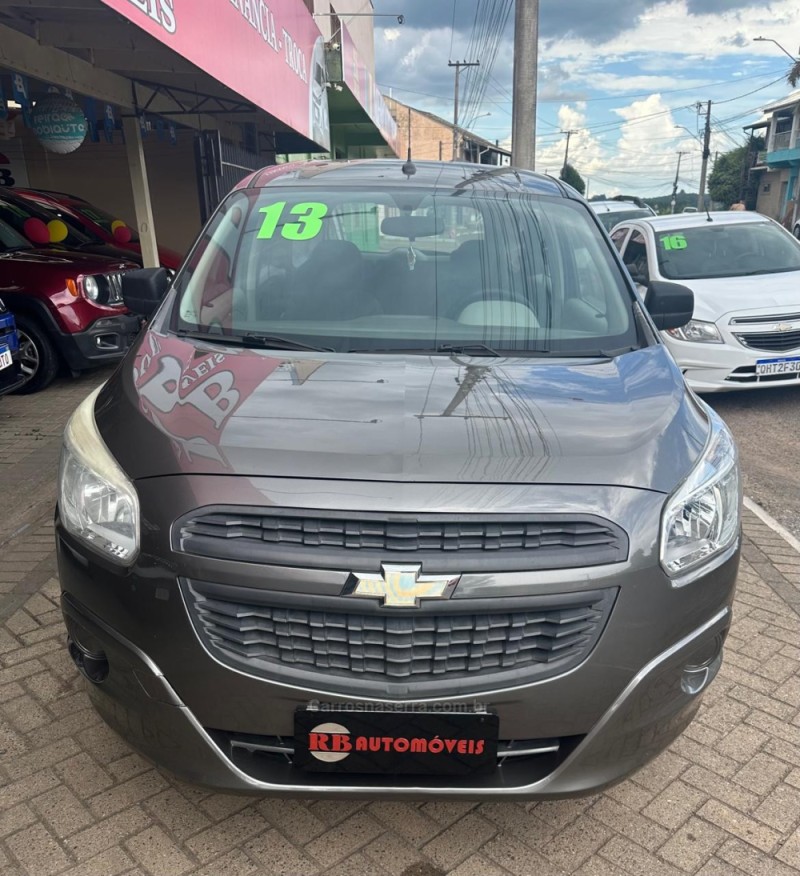 SPIN 1.8 LS 8V FLEX 4P MANUAL - 2013 - PAROBé