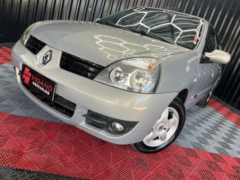 CLIO 1.6 PRIVILÉGE SEDAN 16V FLEX 4P MANUAL - 2008 - CAXIAS DO SUL