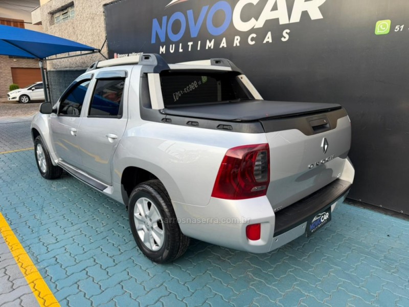 DUSTER OROCH 2.0 16V FLEX DYNAMIQUE AT 4P AUTOMÁTICO - 2020 - ESTâNCIA VELHA