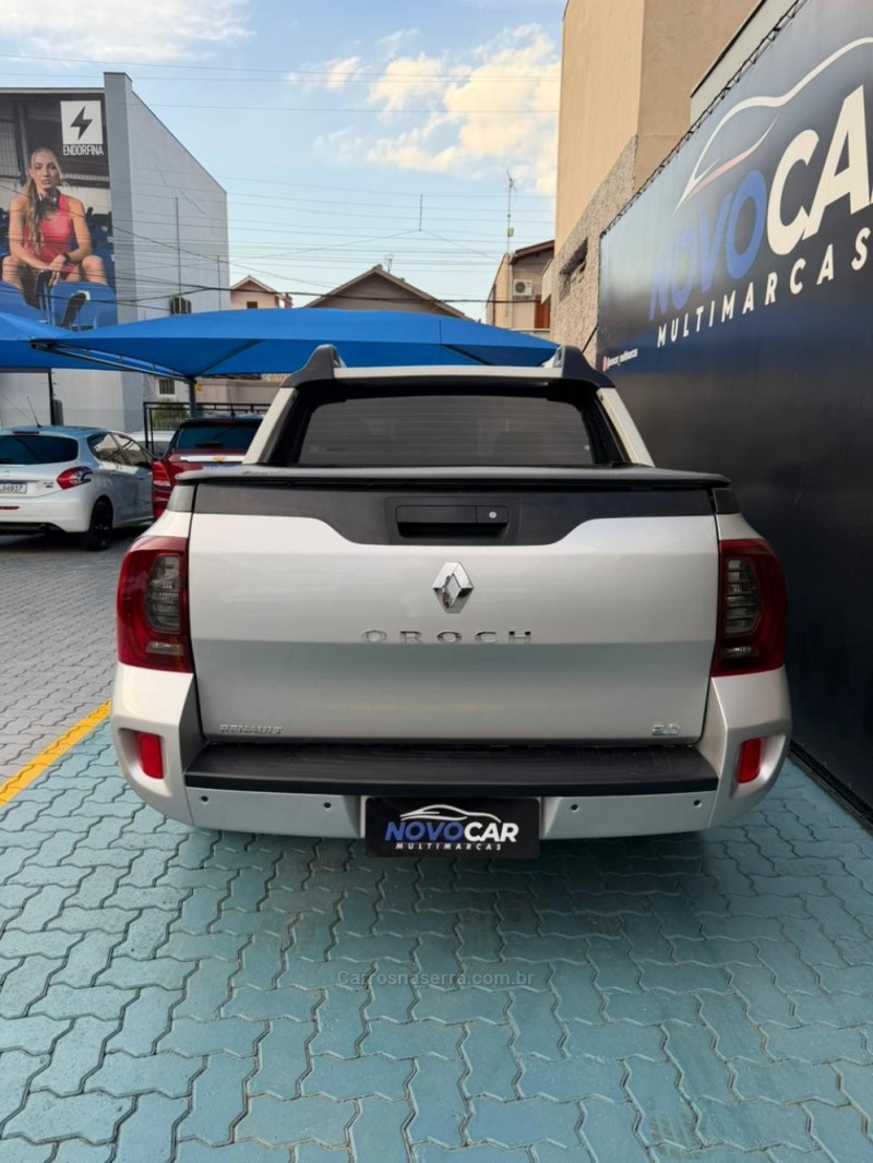 DUSTER OROCH 2.0 16V FLEX DYNAMIQUE AT 4P AUTOMÁTICO - 2020 - ESTâNCIA VELHA