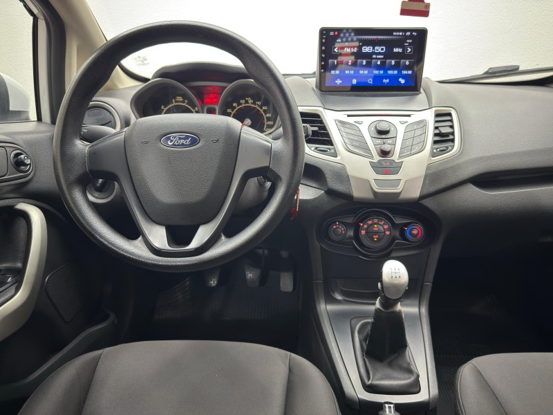 FIESTA 1.6 SE SEDAN 16V FLEX 4P MANUAL - 2011 - CAXIAS DO SUL