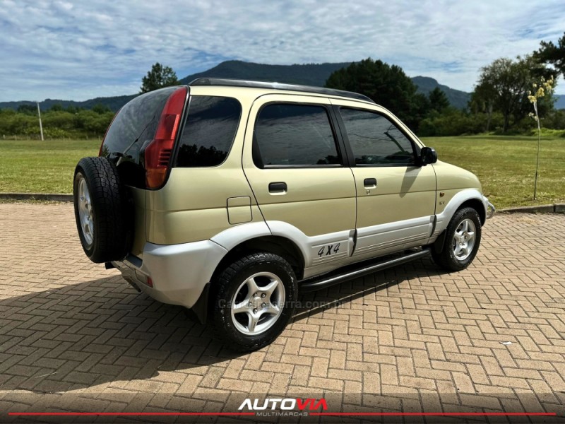 TERIOS 1.3 SX 4X4 16V GASOLINA 4P MANUAL - 1999 - SAPIRANGA