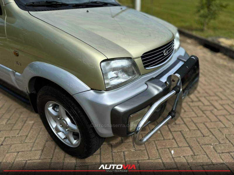 TERIOS 1.3 SX 4X4 16V GASOLINA 4P MANUAL - 1999 - SAPIRANGA