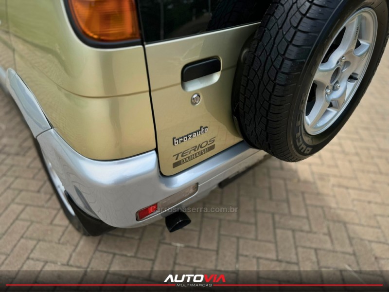 TERIOS 1.3 SX 4X4 16V GASOLINA 4P MANUAL - 1999 - SAPIRANGA