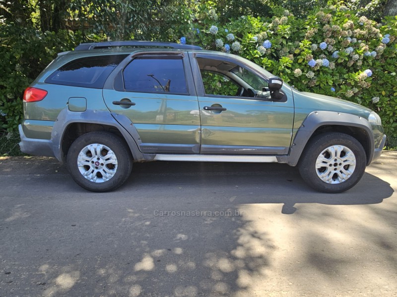 FIAT - PALIO - 2009/2010 - Verde - R$ 33.000,00