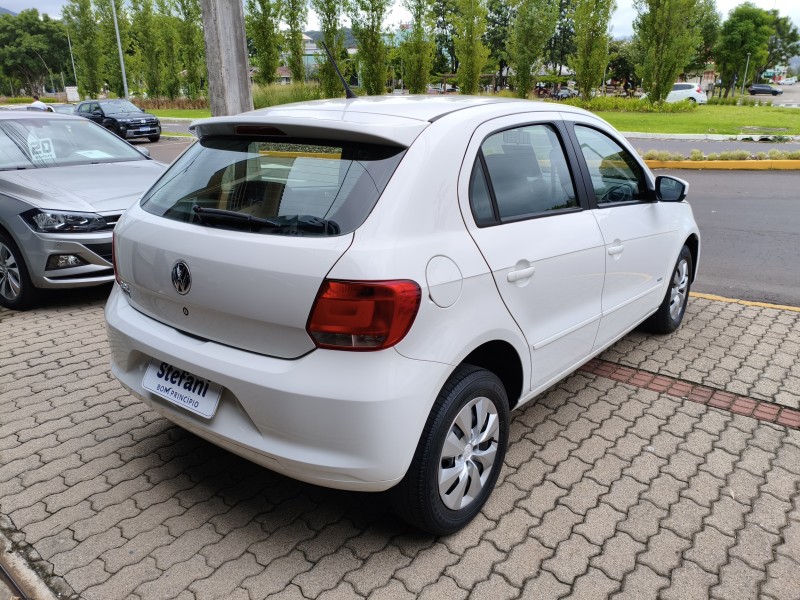 GOL 1.0 MI TREND 8V FLEX 4P MANUAL - 2013 - BOM PRINCíPIO