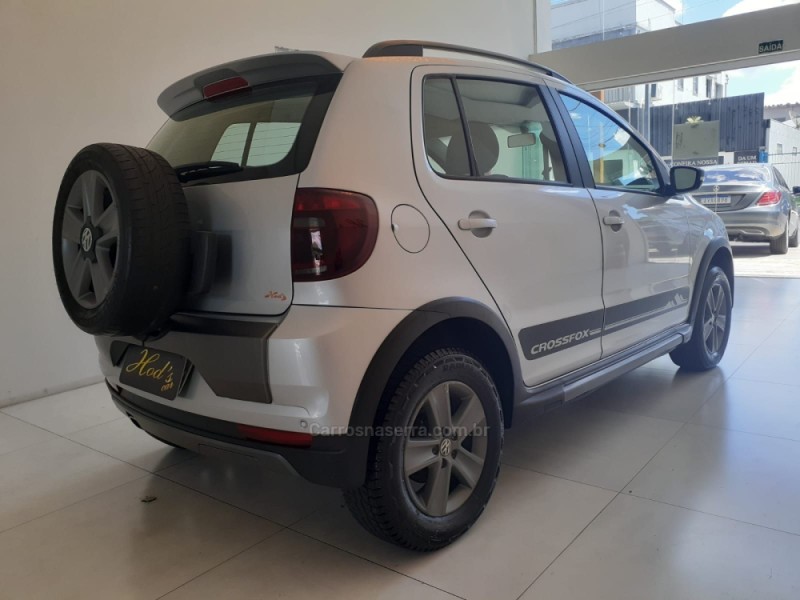 CROSSFOX 1.6 MI FLEX 8V 4P MANUAL - 2012 - CANELA