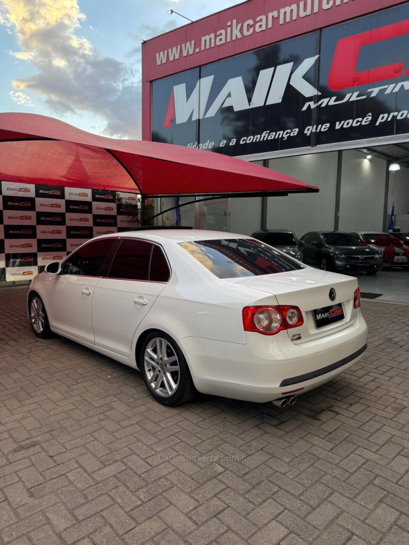 JETTA 2.5 I 20V 170CV GASOLINA 4P TIPTRONIC - 2009 - ESTâNCIA VELHA