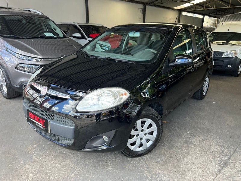 FIAT - PALIO - 2012/2013 - Preta - R$ 32.900,00