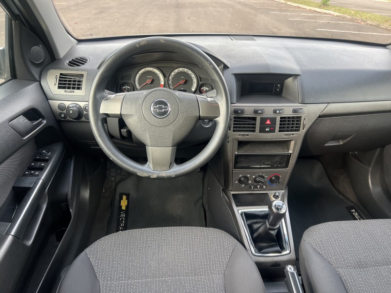 VECTRA 2.0 MPFI EXPRESSION 8V 140CV FLEX 4P MANUAL - 2010 - BENTO GONçALVES