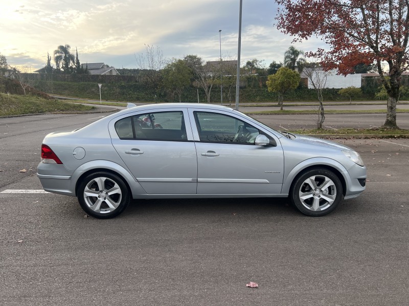 VECTRA 2.0 MPFI EXPRESSION 8V 140CV FLEX 4P MANUAL - 2010 - BENTO GONçALVES