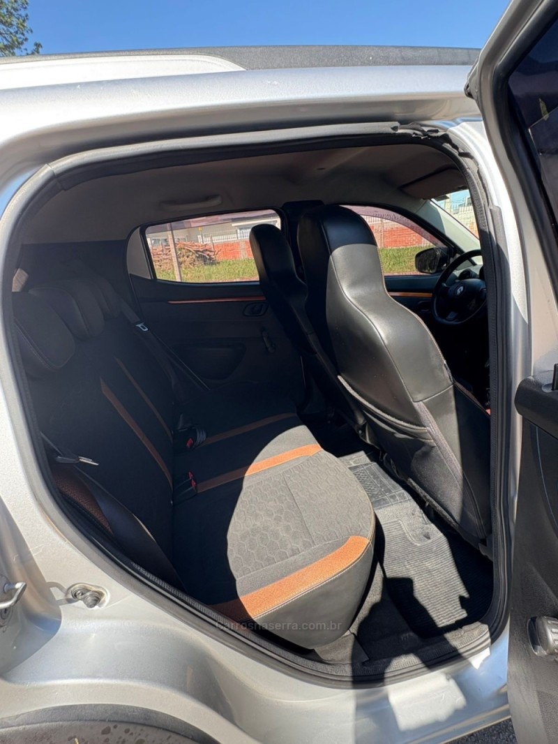 KWID 1.0 12V OUTSIDER FLEX 4P MANUAL - 2020 - NOVO HAMBURGO