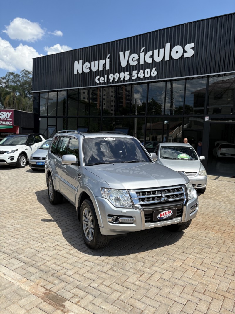 pajero 3.2 hpe s 4x4 7 lugares 16v turbo intercooler diesel 4p automatico 2016 lajeado