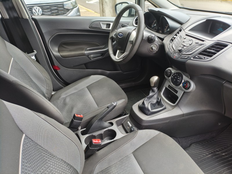FIESTA 1.6 SE HATCH 16V FLEX 4P MANUAL - 2019 - BOM PRINCíPIO