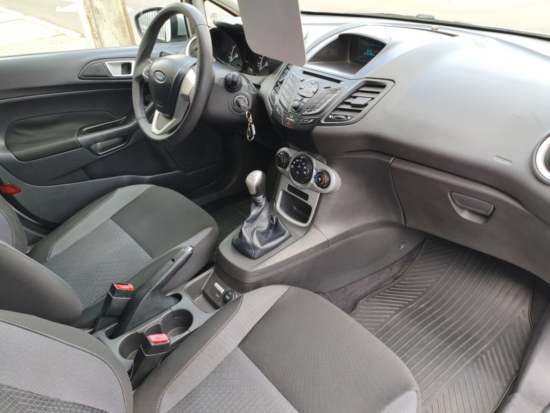 FIESTA 1.6 SE HATCH 16V FLEX 4P MANUAL - 2019 - BOM PRINCíPIO