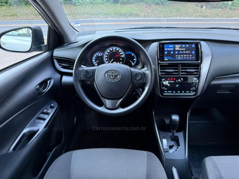 YARIS 1.5 16V FLEX SEDAN XL MULTIDRIVE3 - 2024 - DOIS IRMãOS