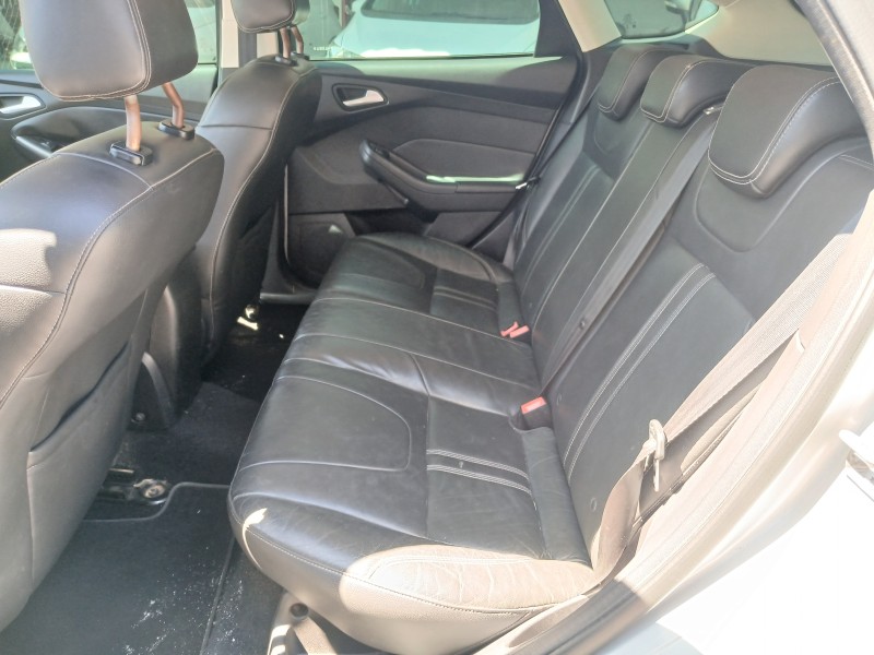 FOCUS 1.6 SE HATCH 16V FLEX 4P AUTOMÁTICO - 2015 - CAXIAS DO SUL