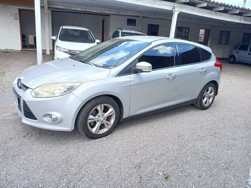 FOCUS 1.6 SE HATCH 16V FLEX 4P AUTOMÁTICO - 2015 - CAXIAS DO SUL