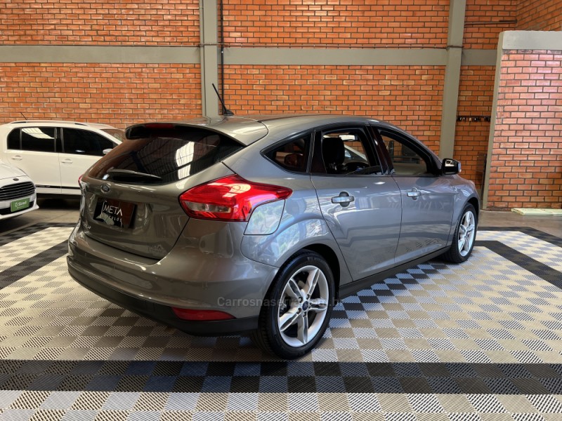 FOCUS 1.6 SE 16V FLEX 4P MANUAL - 2016 - BENTO GONçALVES