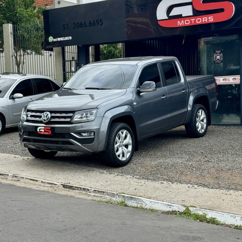 AMAROK 3.0 V6 TDI HIGHLINE CD DIESEL 4MOTION AUTOMÁTICO - 2018 - NOVO HAMBURGO