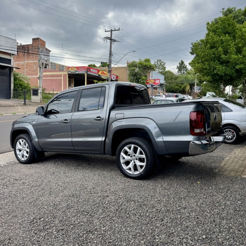 AMAROK 3.0 V6 TDI HIGHLINE CD DIESEL 4MOTION AUTOMÁTICO - 2018 - NOVO HAMBURGO