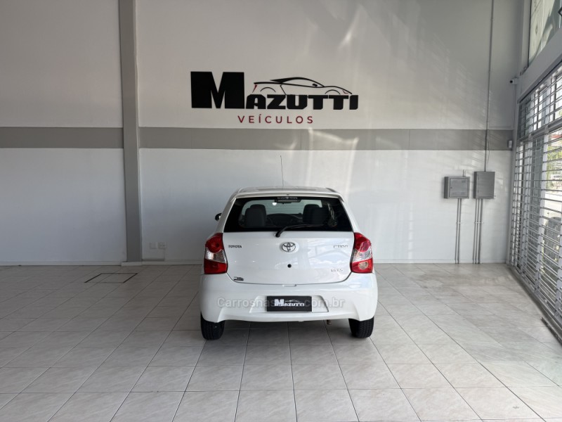 ETIOS 1.5 XS 16V FLEX 4P MANUAL - 2015 - BENTO GONçALVES
