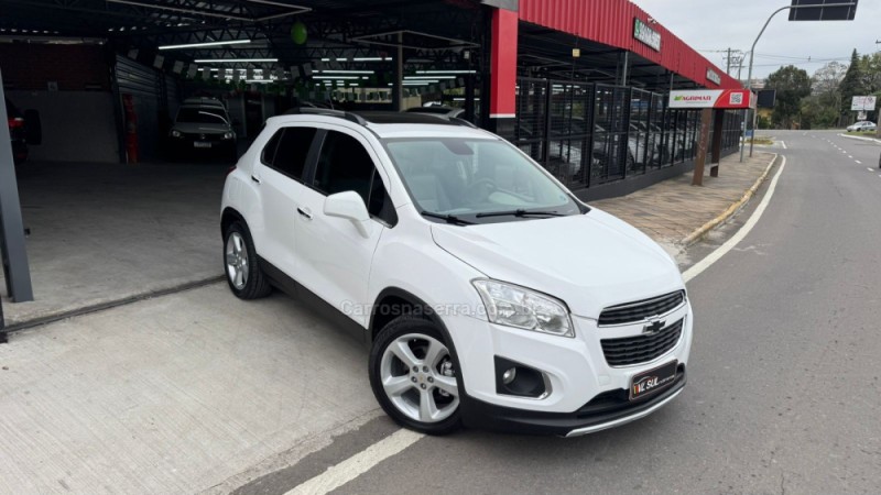 tracker 1.8 mpfi ltz 4x2 16v flex 4p automatico 2015 caxias do sul