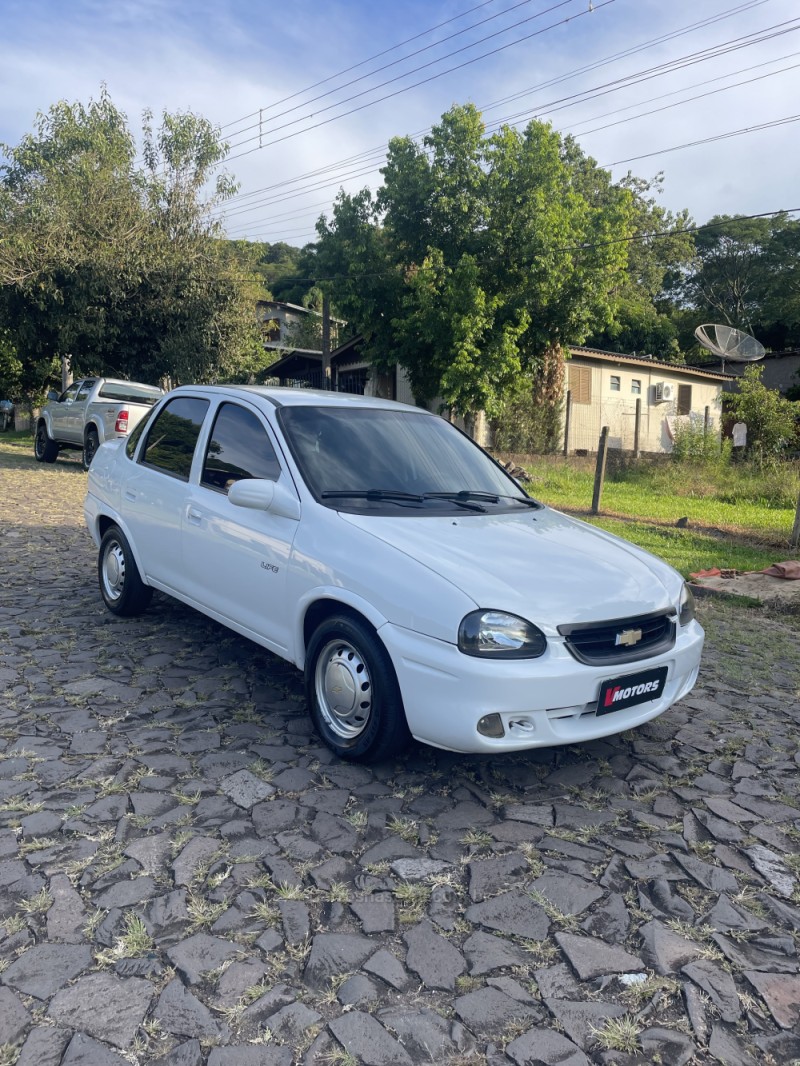 classic 1.0 mpfi life 8v gasolina 4p manual 2006 parobe