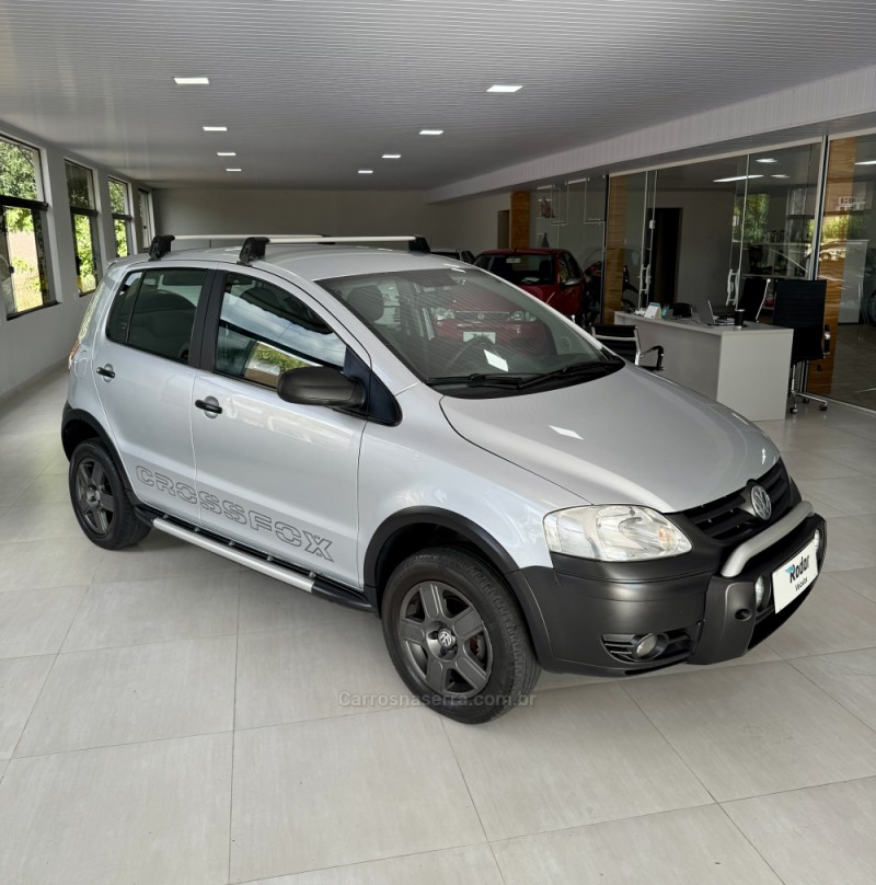 CROSSFOX 1.6 MI FLEX 8V 4P MANUAL - 2006 - VILA FLORES