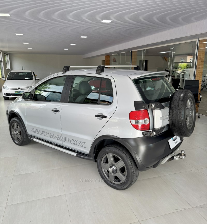 CROSSFOX 1.6 MI FLEX 8V 4P MANUAL - 2006 - VILA FLORES