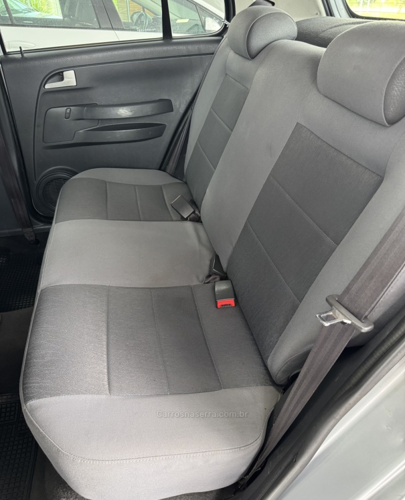 CROSSFOX 1.6 MI FLEX 8V 4P MANUAL - 2006 - VILA FLORES