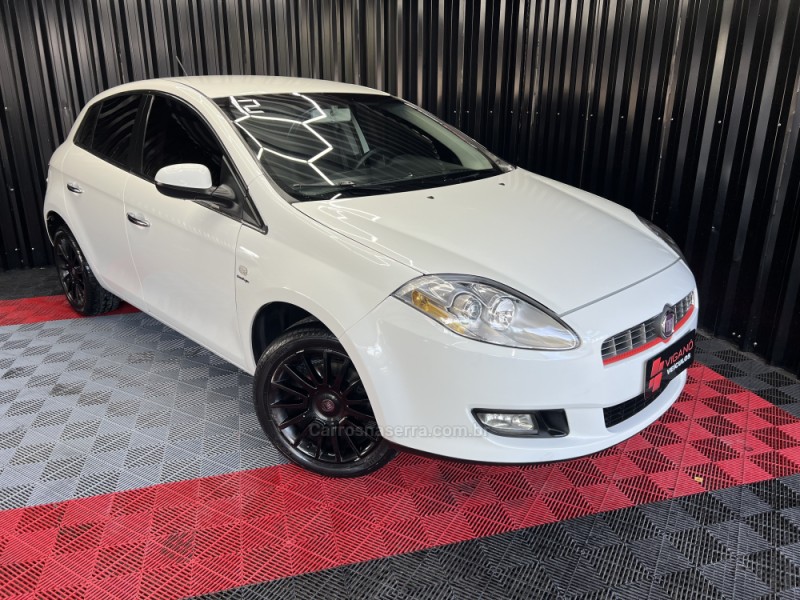 BRAVO 1.8 ABSOLUTE 16V FLEX 4P AUTOMATIZADO - 2012 - CAXIAS DO SUL