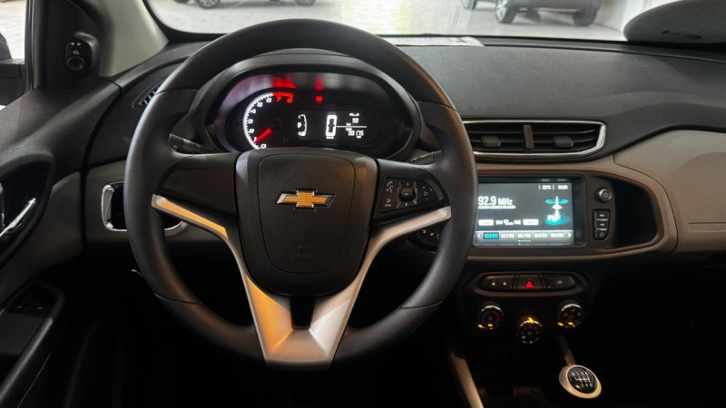 ONIX 1.4 MPFI LT 8V FLEX 4P MANUAL - 2019 - ESTâNCIA VELHA