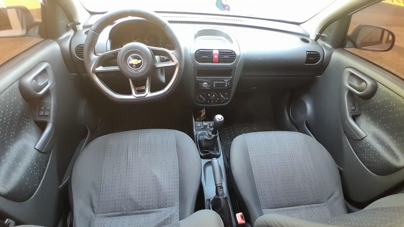 ONIX 1.4 MPFI LT 8V FLEX 4P MANUAL - 2019 - ESTâNCIA VELHA