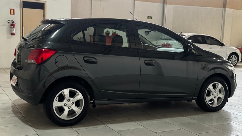 ONIX 1.4 MPFI LT 8V FLEX 4P MANUAL - 2019 - ESTâNCIA VELHA