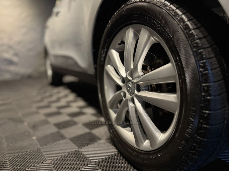 IX35 2.0 MPI 4X2 16V FLEX 4P MANUAL - 2012 - FARROUPILHA