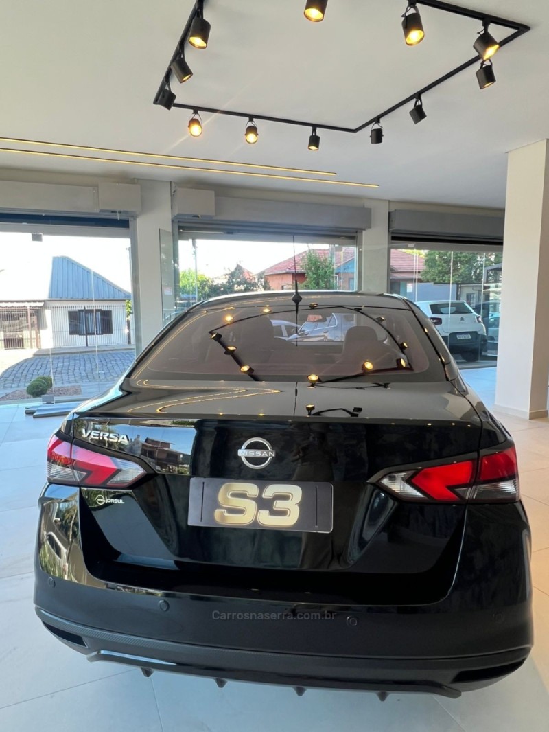 VERSA 1.6 ADVANCE 16V FLEX 4P AUTOMÁTICO - 2024 - CAXIAS DO SUL