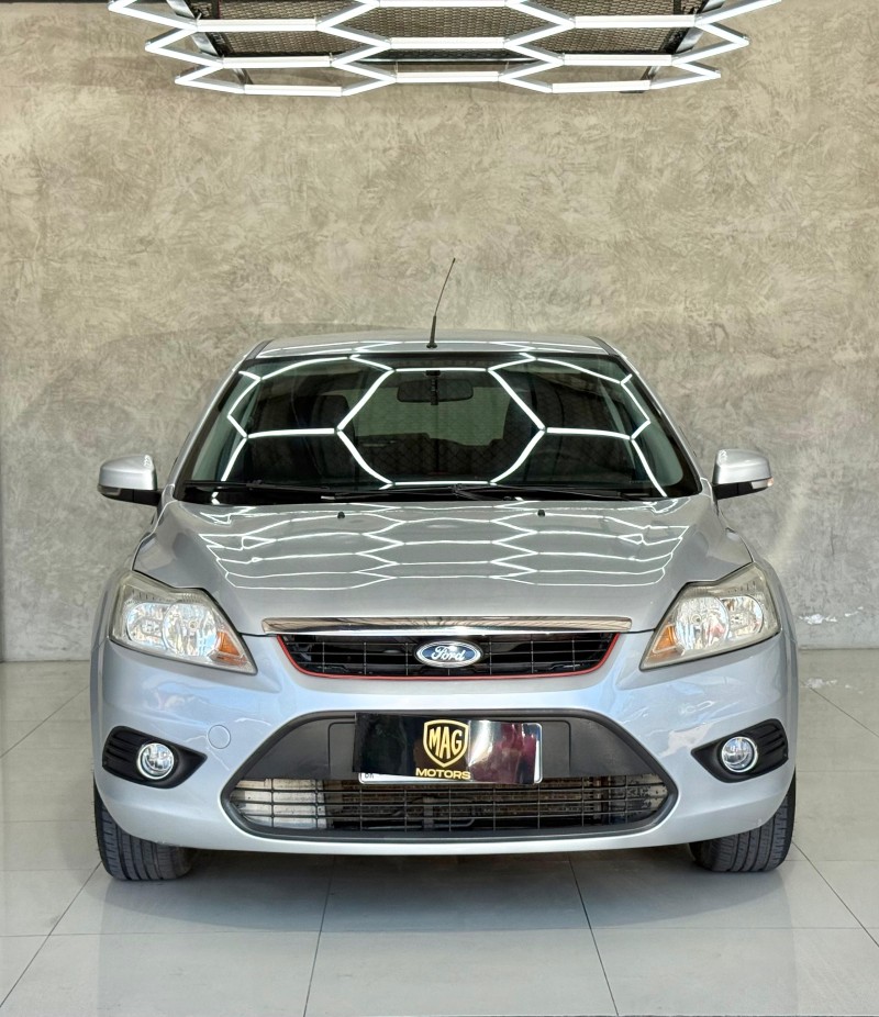 focus 1.6 se plus 16v flex 4p manual 2010 caxias do sul