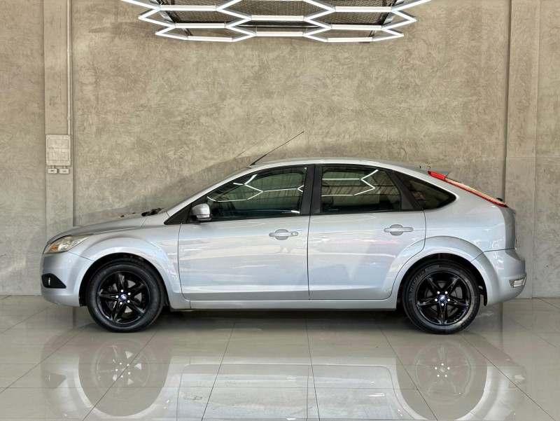 FOCUS 1.6 SE PLUS 16V FLEX 4P MANUAL - 2010 - CAXIAS DO SUL