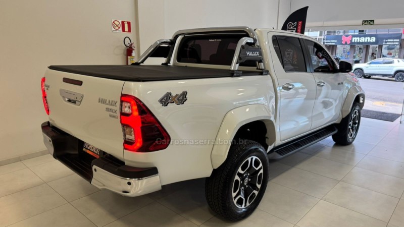 HILUX 2.8 SRX PLUS 4X4 CD TURBO DIESEL 4P AUTOMÁTICO - 2024 - SALVADOR DO SUL