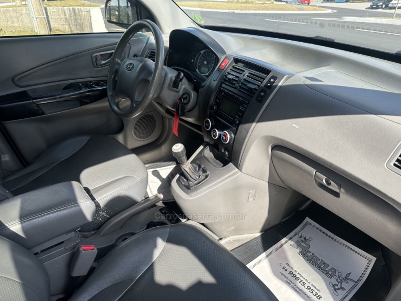 TUCSON 2.0 GL 2WD 16V GASOLINA 4P MANUAL - 2010 - SãO MARCOS