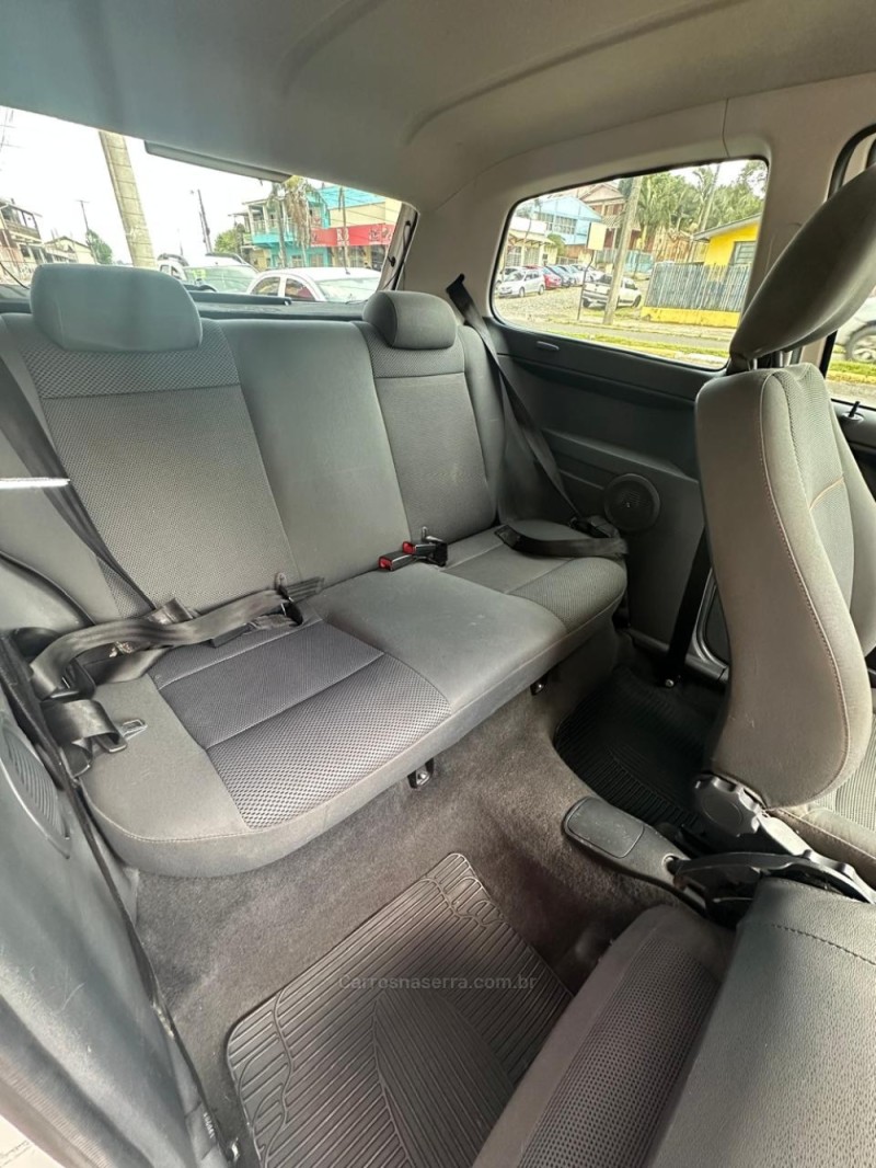 FOX 1.0 MI CITY 8V FLEX 2P MANUAL - 2008 - PAROBé