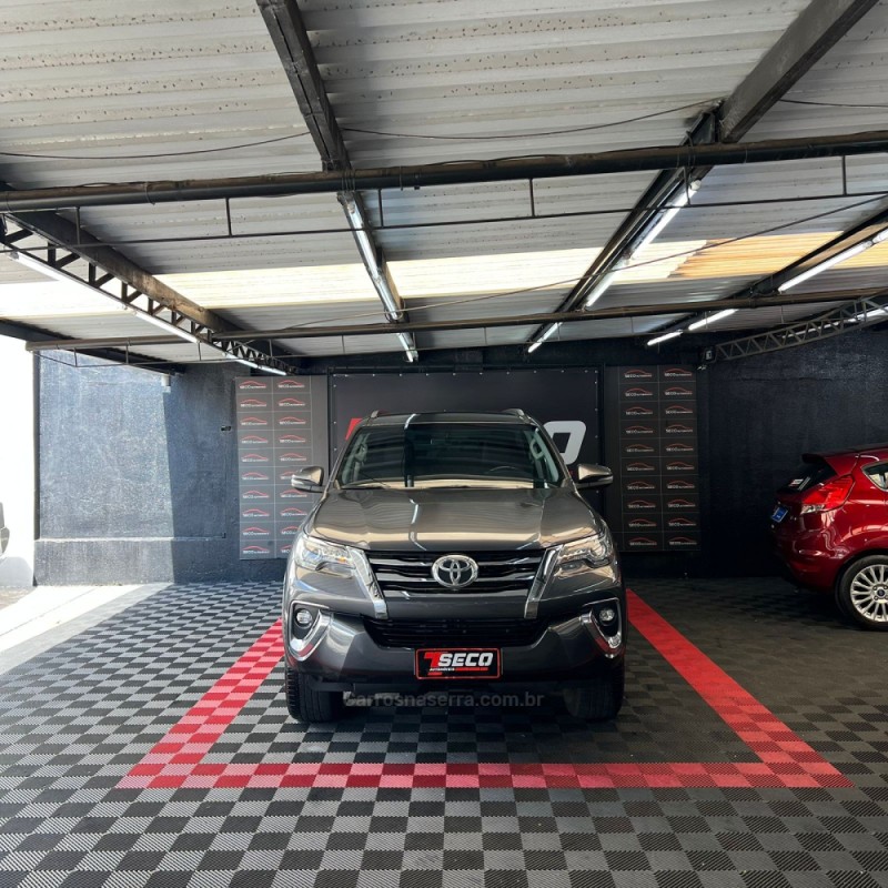 HILUX SW4 2.8 SRX 4X4 16V TURBO INTERCOOLER DIESEL 4P AUTOMÁTICO - 2019 - PASSO FUNDO